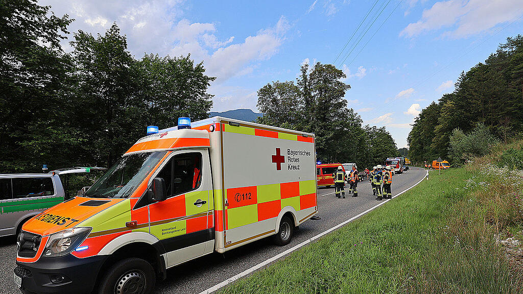 Crash auf B21 in Bayern