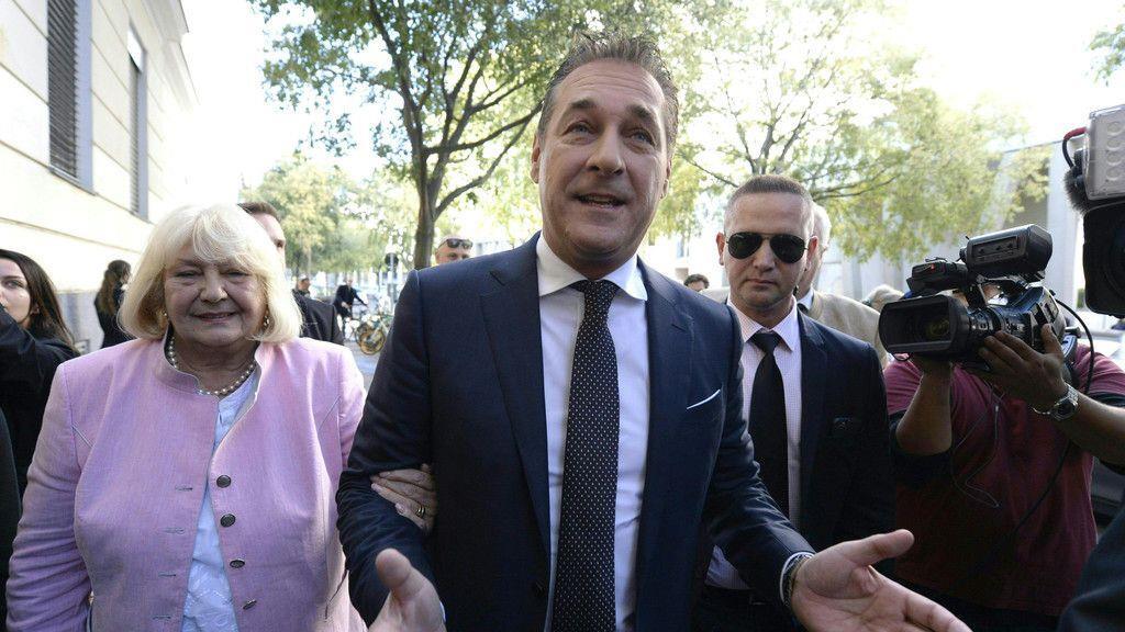 Heinz-Christian Strache wählt