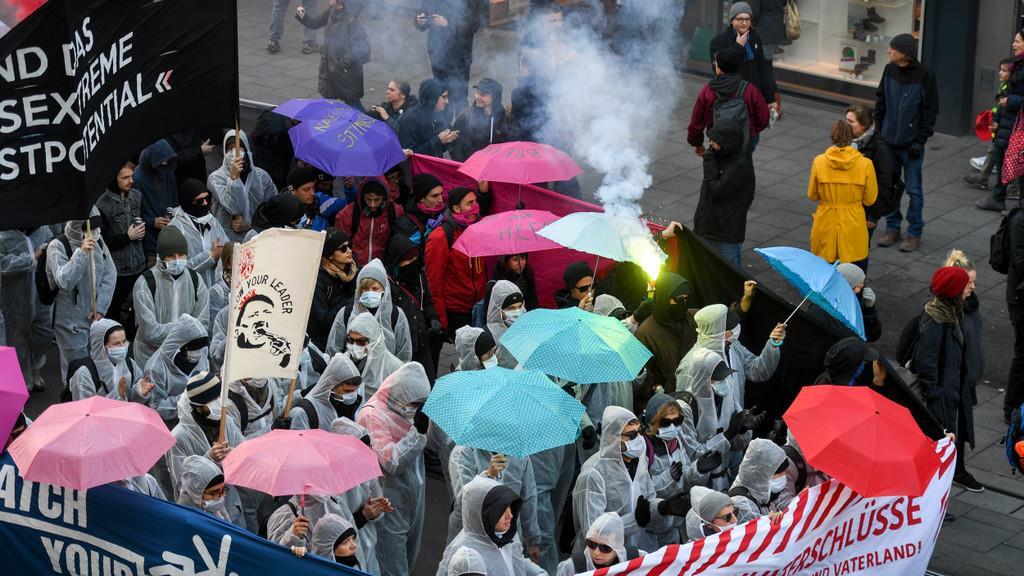 "Verteidiger Europas": Gegendemo
