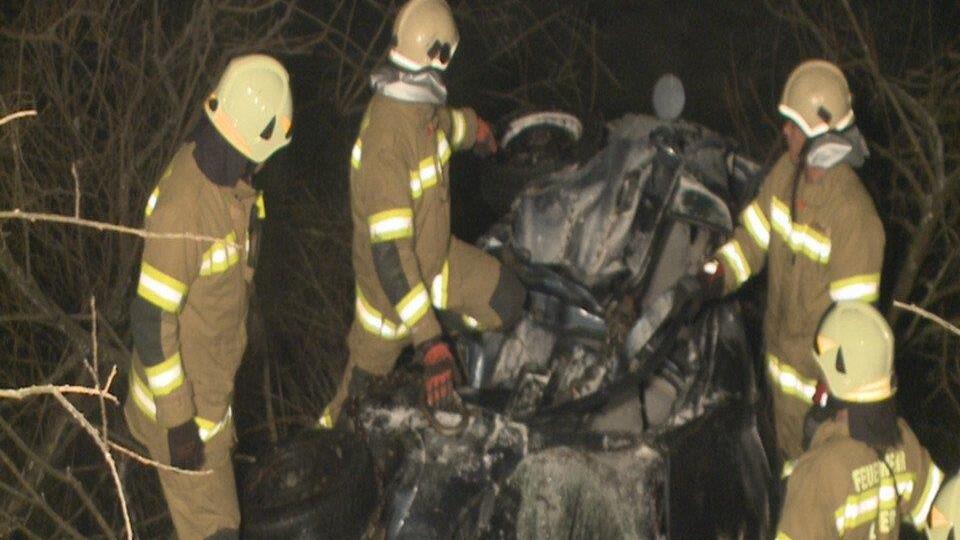 Pkw stürzt in Saalach