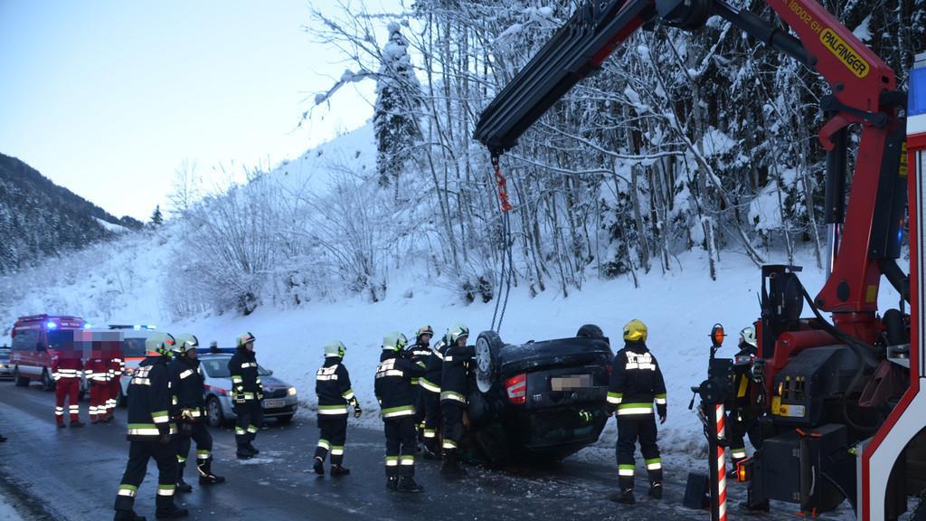 Unfall auf der B163