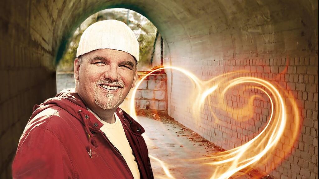 DJ Ötzi setzt sich heuer wieder für die "salzburger wärmestube" ein.