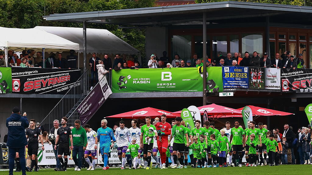 Regionalliga West: Wals-Grünau gegen Austria Salzburg