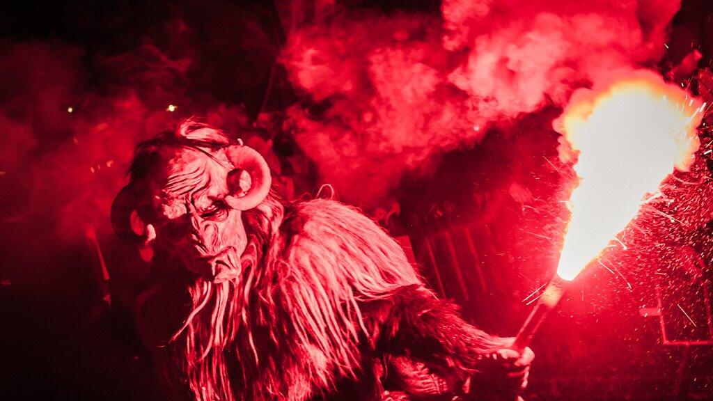 Rund ging es beim Perchtenlauf in Plainfeld.