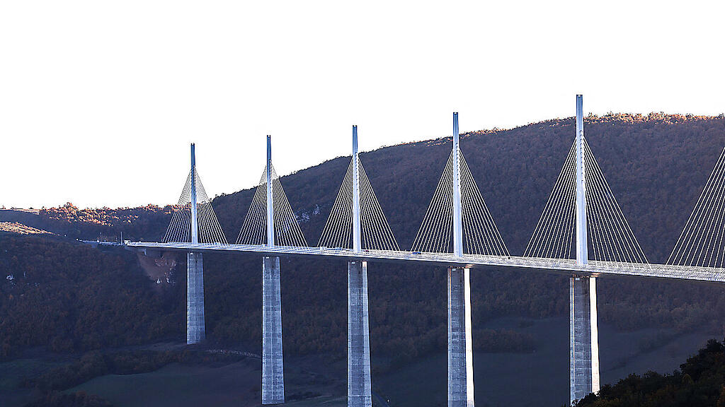 Das Viadukt von Millau ist die höchste Brücke Europas