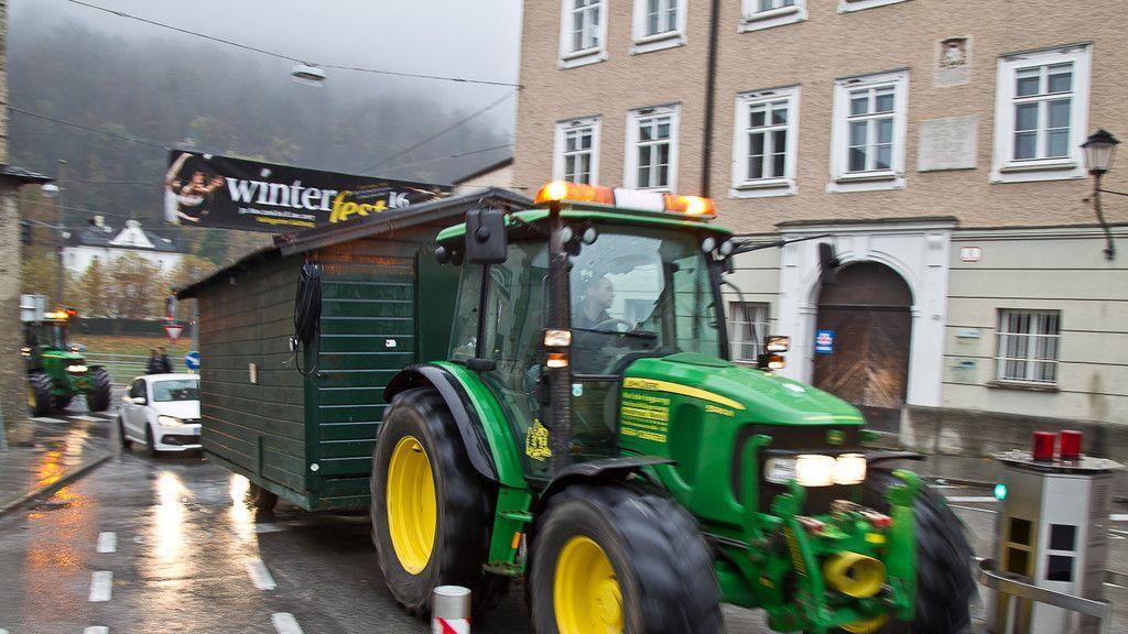 Salzburger Christkindlmarkt 2016: Aufbau gestartet, I
