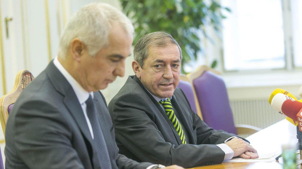 Finanzskandal: Schaden reagiert auf Vorwürfe