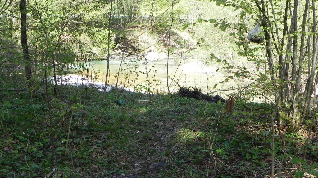 Strubklamm: Müllberge & Feuerstellen