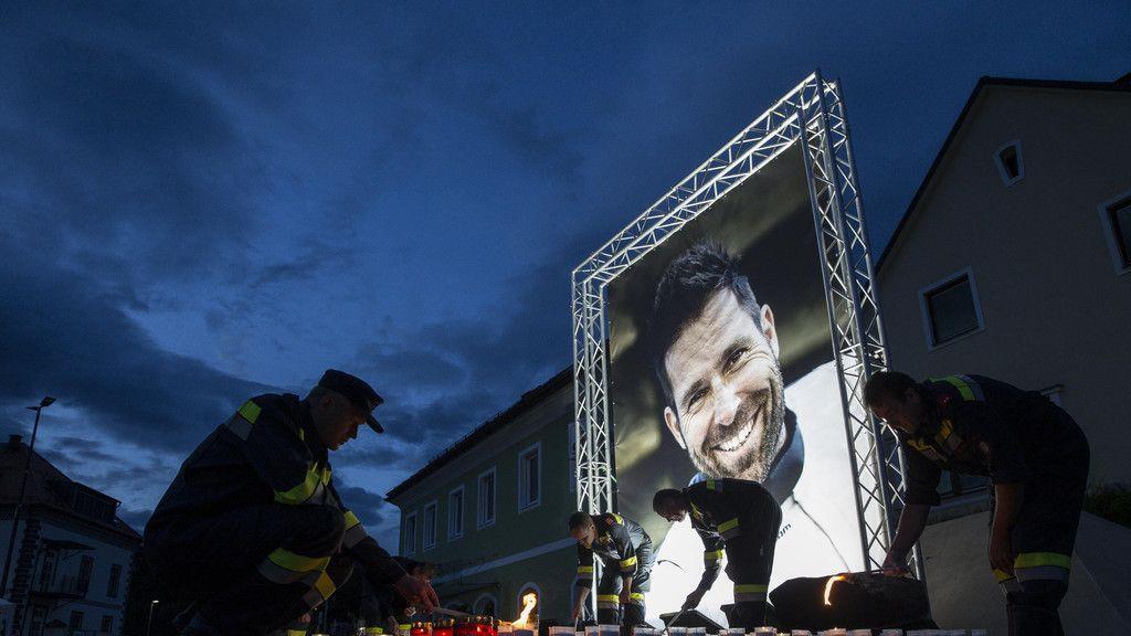 Lichtermeer für Hannes Arch
