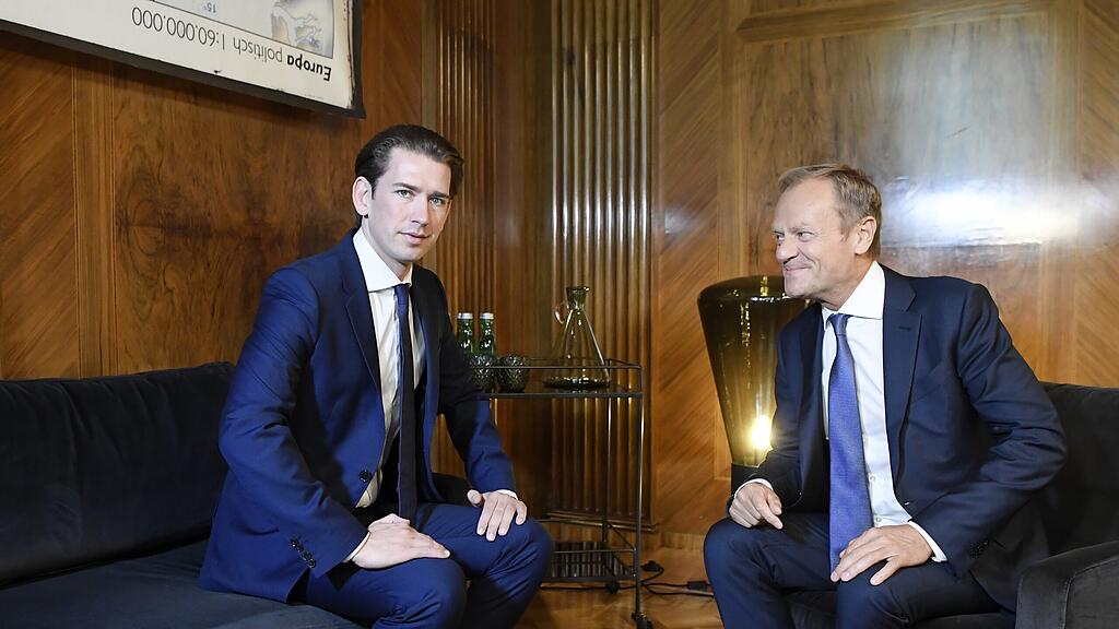 Österreichs Bundeskanzler Sebastian Kurz empfängt am Freitag EU-Ratspräsident Donald Tusk zu einem Arbeitsgespräch im Bundeskanzleramt in Wien.