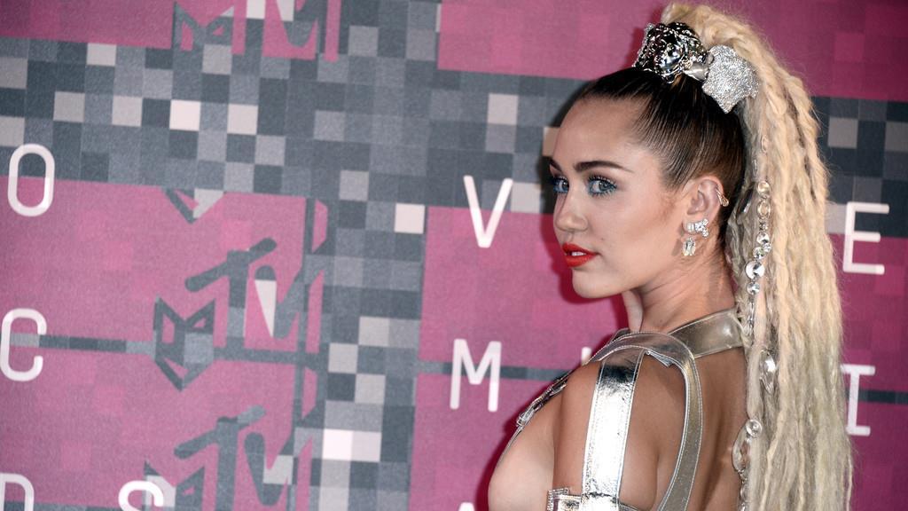 MTV Video Music Awards 2015: Stars auf dem roten Teppich