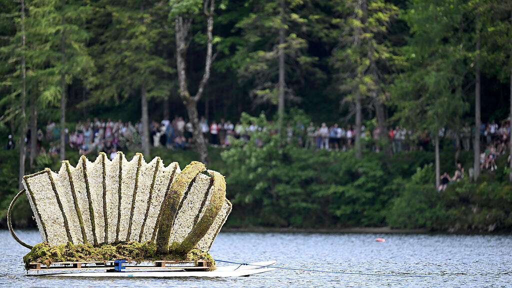 Figuren beim Narzissenfest im Ausseerland