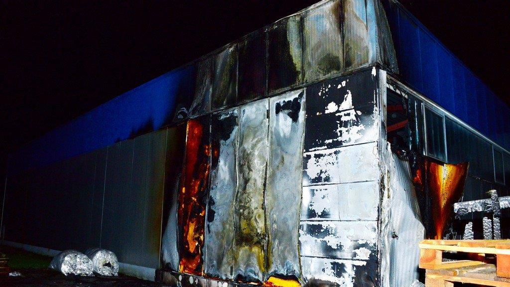 Brand im Gewerbegebiet Hallwang II