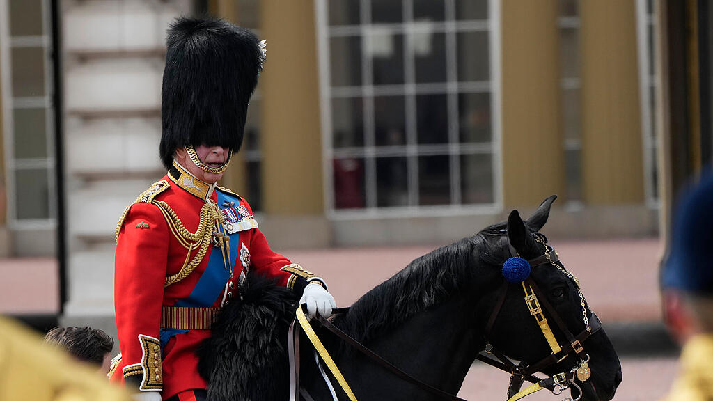"Trooping the Colour"-Parade für Charles