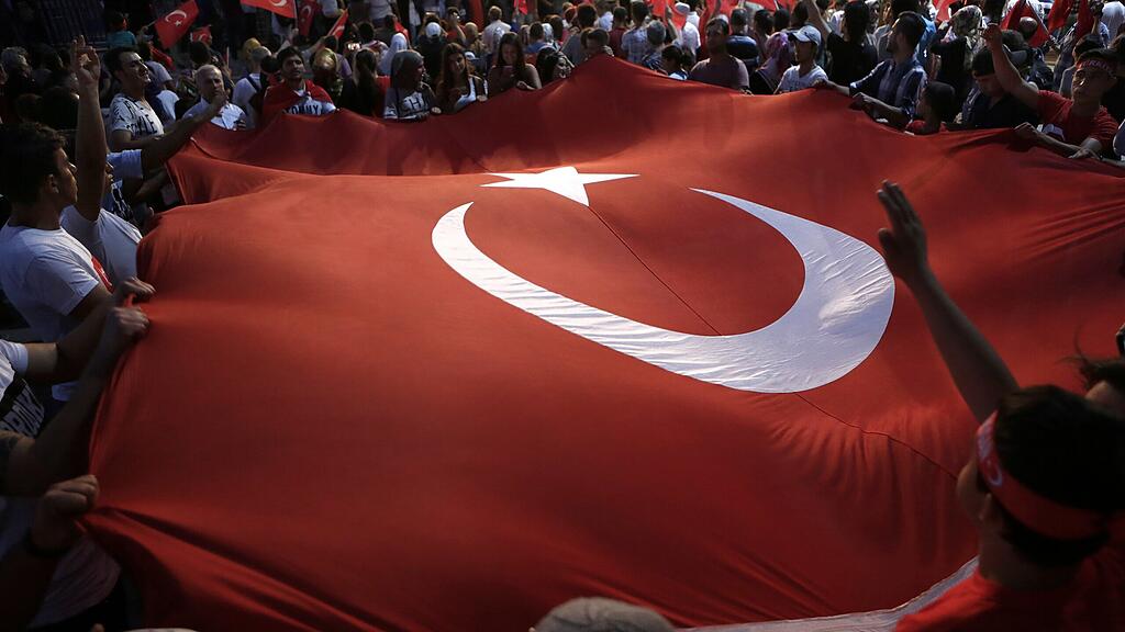 Fast 16.000 Festnahmen in der Türkei.