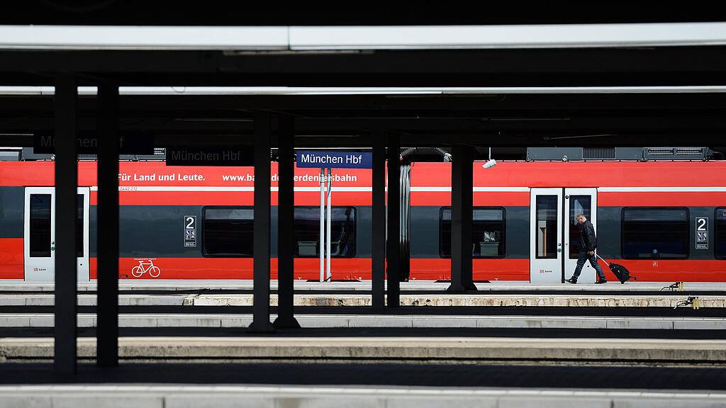 symb_zug symb_bahnstreik