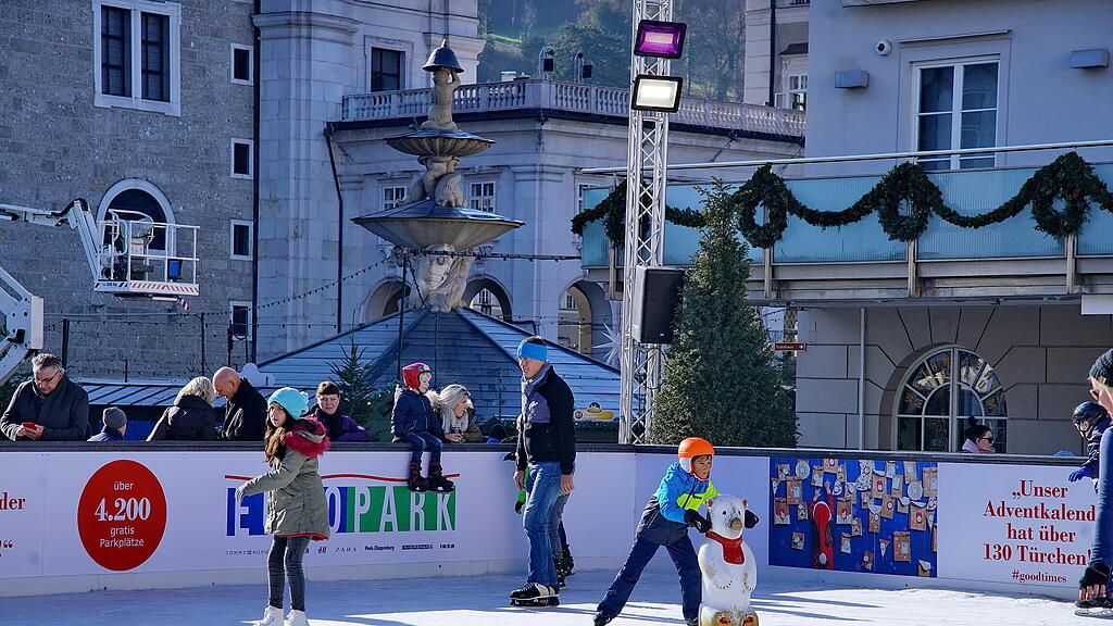 Eislaufen Mozartplatz