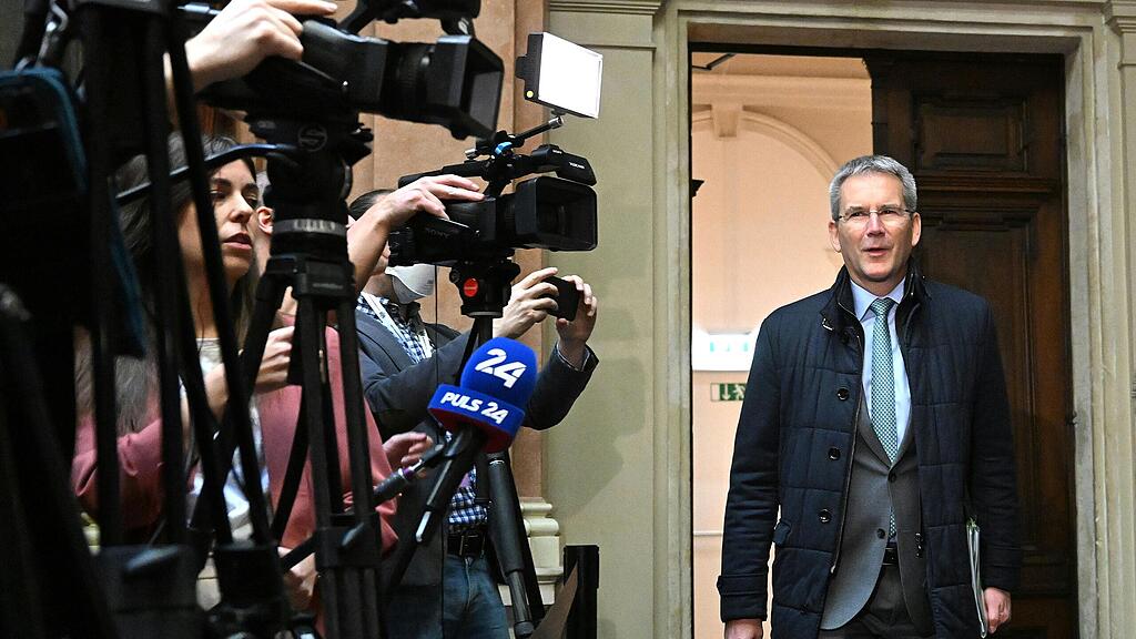 Kurz-Prozess: Löger im Zeugenstand