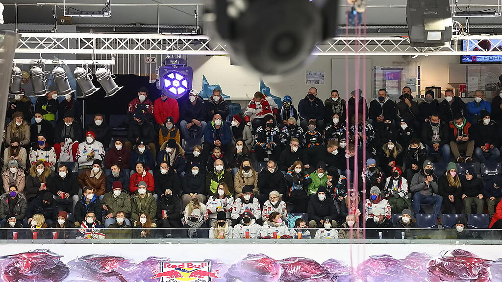 EC RB Salzburg vs. Black Wings Linz