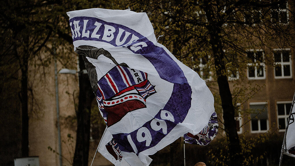 Fanmarsch Austria Salzburg