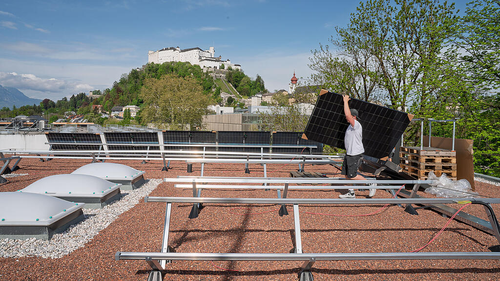 PV-Anlage auf Dach der ARGEkultur