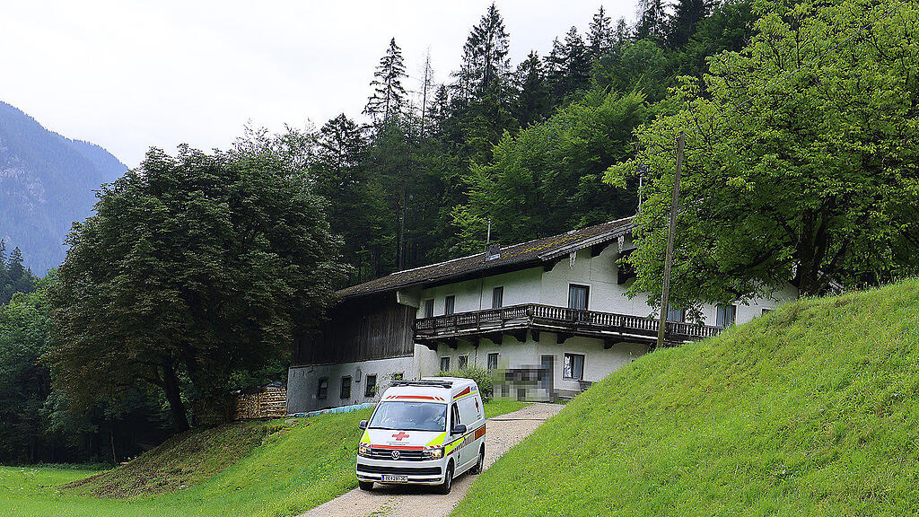 Gestürzter Radfahrer_Schneizlreuth