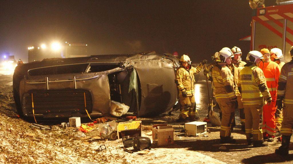 Unfall auf der A1 bei Mondsee fordert mehrere Verletzte