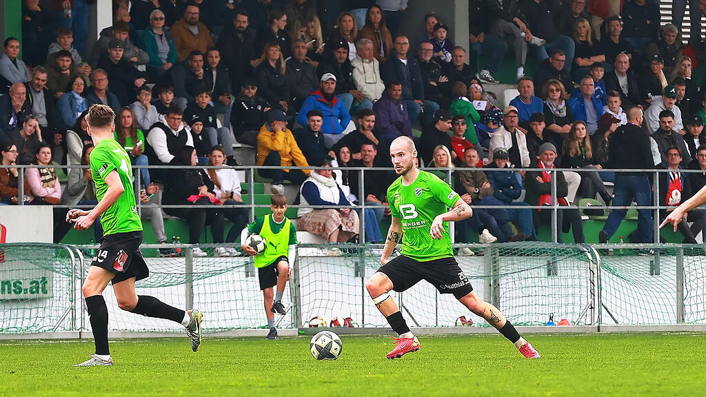 Regionalliga West: Wals-Grünau gegen Austria Salzburg