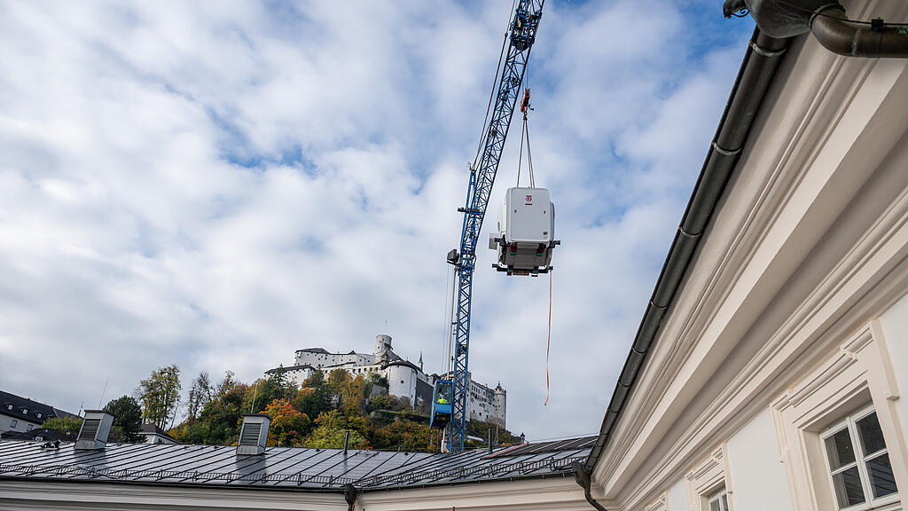 Lieferung MRT-Gerät Barmherzige Brüder