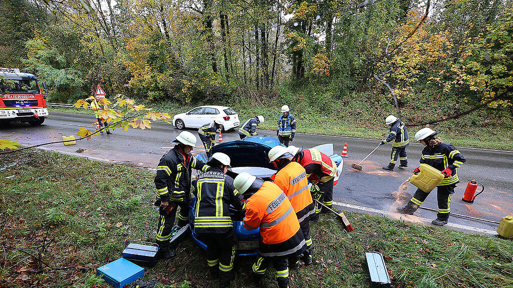 Pkw-Crash auf B21 in Bayern