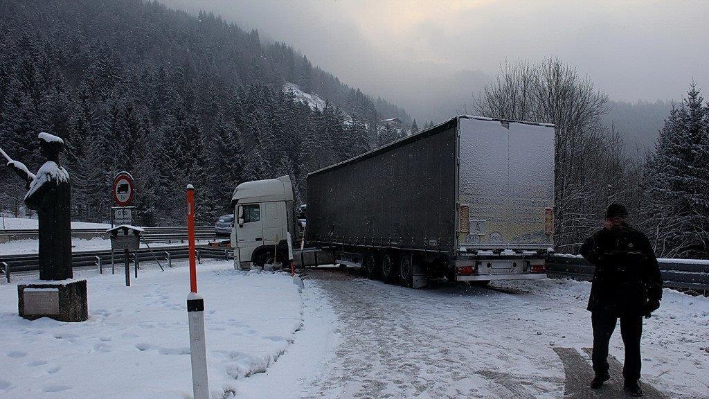 Sattelzug löst Umweltalarm aus