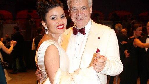 Salzburger Festspielball, II