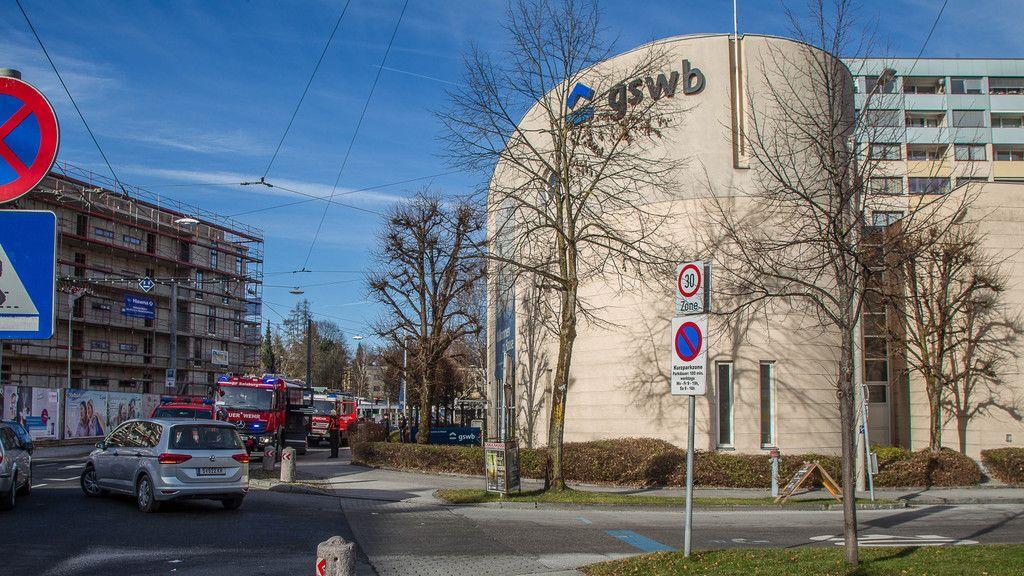 Christbaumbrand im GSWB-Gebäude