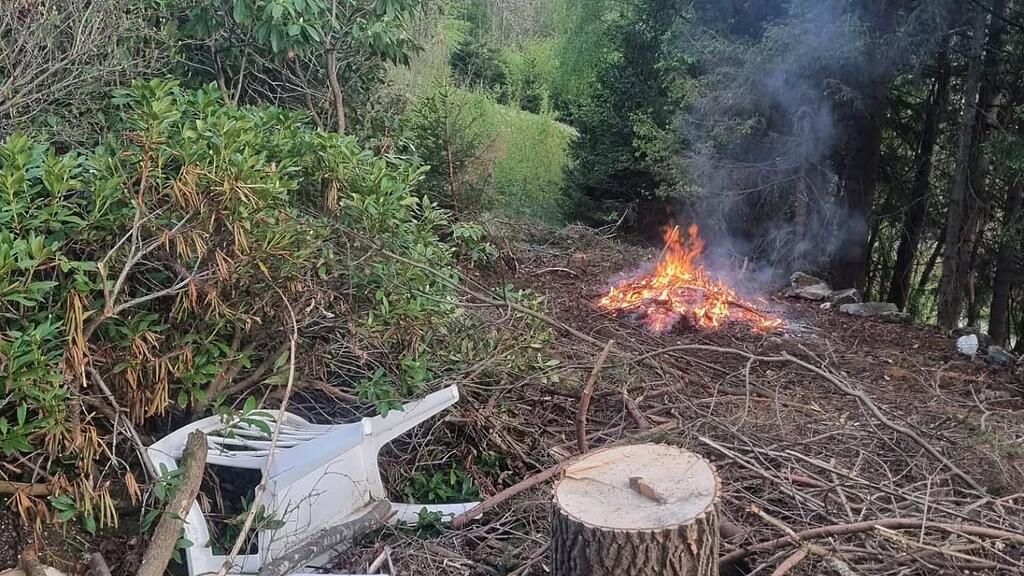 Lagerfeuer löst Feuerwehreinsatz in Bad Gastein aus