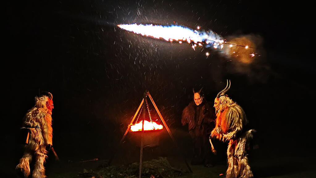 Krampuskr\u00e4nzchen der Pucher Krampusse.
