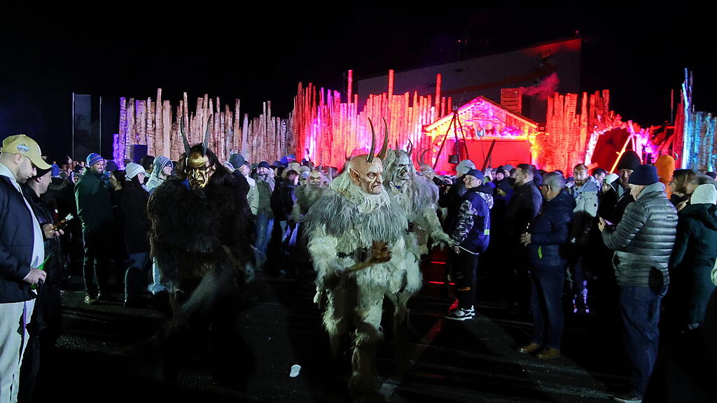 St. Leonhard Krampus-Show beim Untersberg