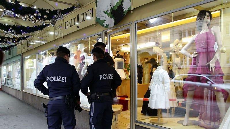 Brautmodengeschäft überfallen