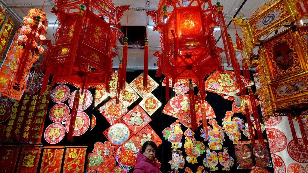 China feiert das Jahr des Hahns