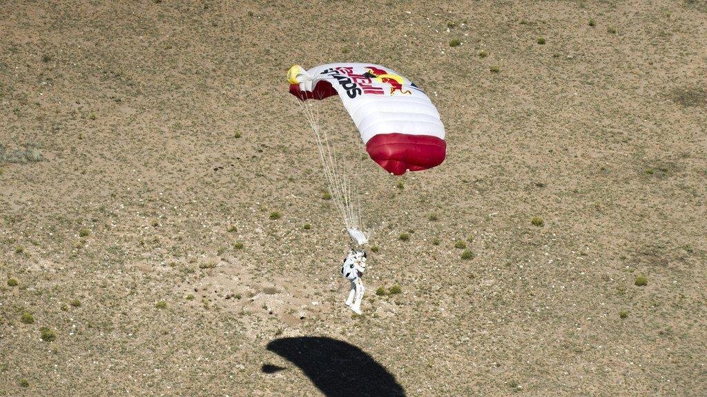 Der Stratos-Sprung von Felix Baumgartner (EPA)