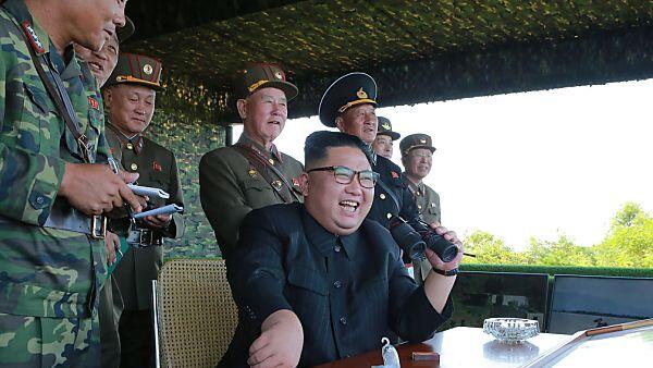 Nordkoreas Machthaber Kim Jong-un ließ wieder Raketen fliegen