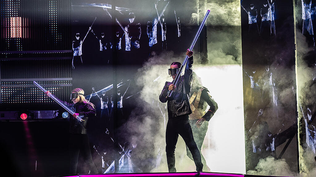 beat it!