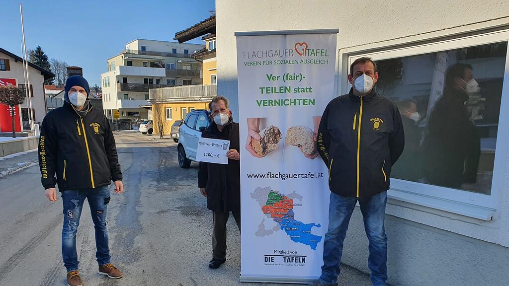 Wallersee Perchten spenden an "Flachgauer Tafel"