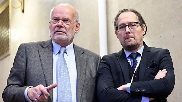 Norbert Wess (r.) sieht Verteidigung im Recht
