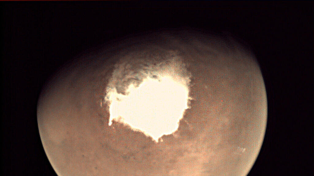 Mars die ganze Nacht hellstrahlend zu sehen