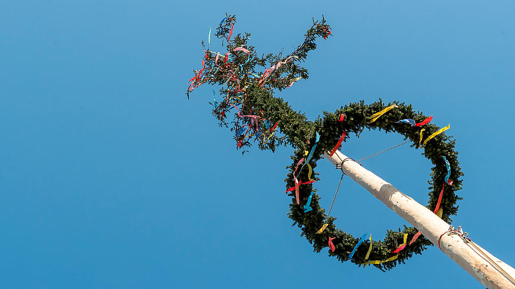 SB, 1. Mai, Maibaum, Brauchtum