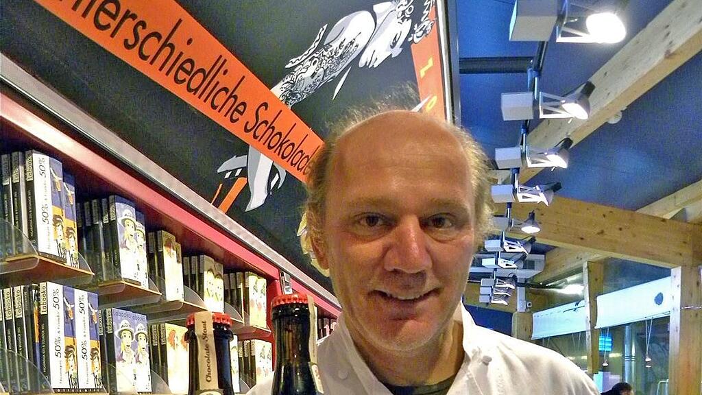 Für die Monate Jänner und Februar ist in der Stiegl-Hausbrauerei eine Brauspezialität mit unwiderstehlichem Charakter in Zusammenarbeit mit Österreichs Schokoladenforscher und Geschmacksartisten Josef Zotter entstanden: die „Männerschokolade“.