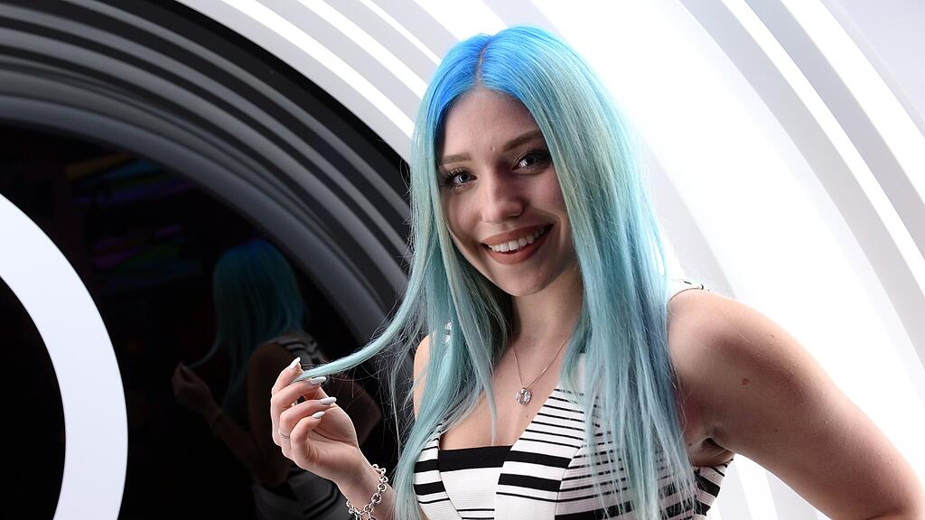 Bianca Heinicke alias Bibi posiert am 14.04.2016 in Berlin bei der Party anlässlich der Eröffnung des Fitnessstudios "World of Cyberobics".