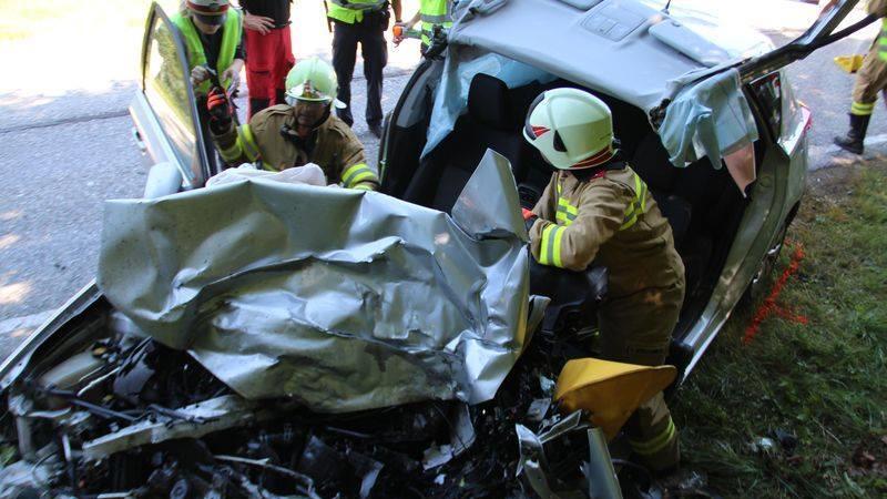 Schwerer Crash in Hof