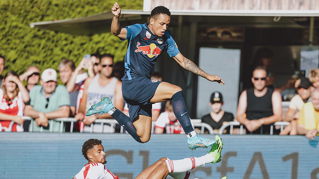 Red Bull Salzburg, Ajax Amsterdam, Noah Okafor