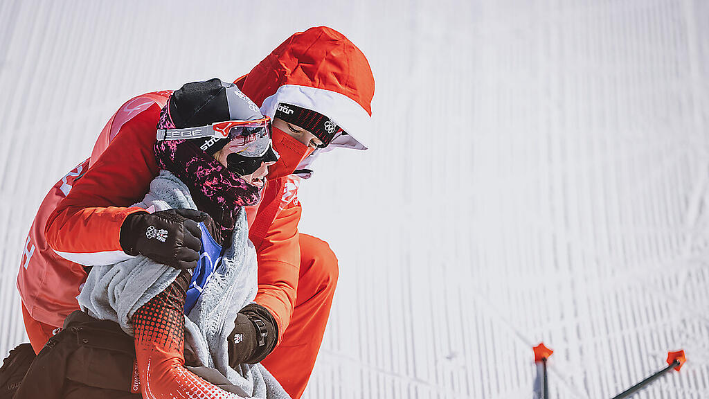 Teresa Stadlober nach dem 30-km-Rennen völlig erschöpft